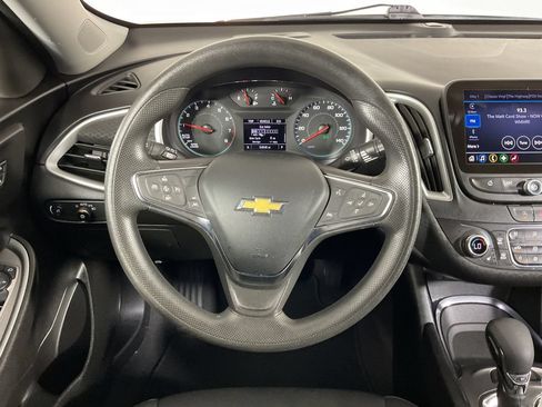 Used 2024 Chevrolet Malibu LT FWD image 12