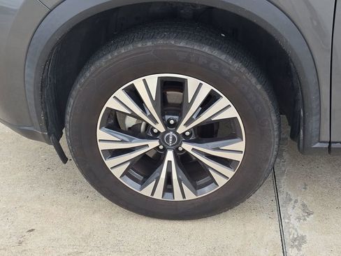 Used 2023 Nissan Rogue SV FWD image 18
