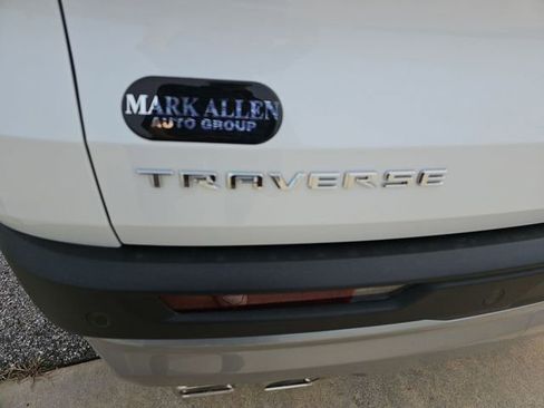 New 2026 Chevrolet Traverse LT FWD image 32