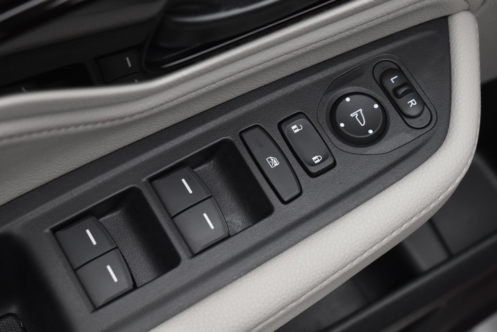 Used 2025 Honda Odyssey Touring image 12