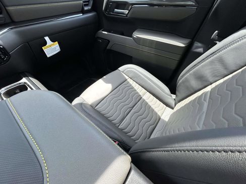 New 2026 Chevrolet Silverado 1500 ZR2 AWD/4WD image 15