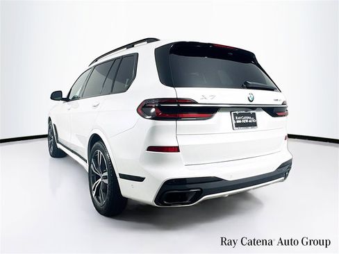 Used 2023 BMW X7 xDrive40i w/ Executive Package image 5