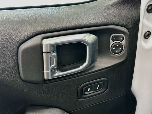 Used 2022 Jeep Gladiator Mojave w/ LED Lighting Group AWD/4WD image 15