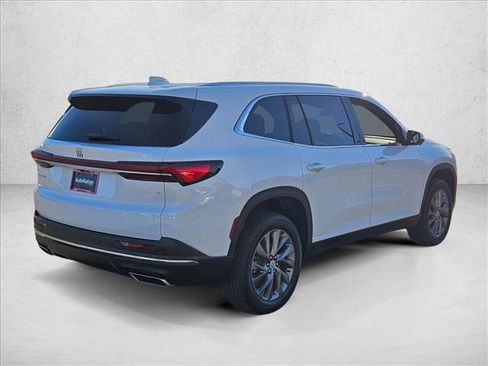 New 2026 Buick Enclave Preferred image 2