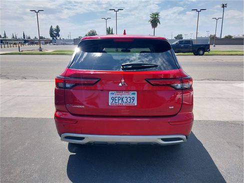 Used 2022 Mitsubishi Outlander SE FWD image 6