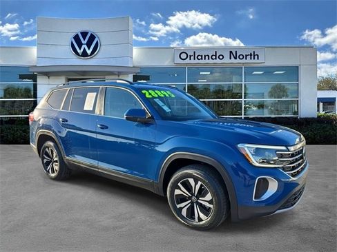 Used 2025 Volkswagen Atlas SE image 1