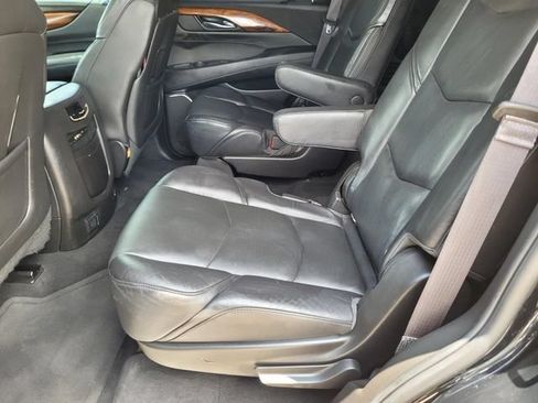 Used 2015 Cadillac Escalade Premium AWD/4WD image 26