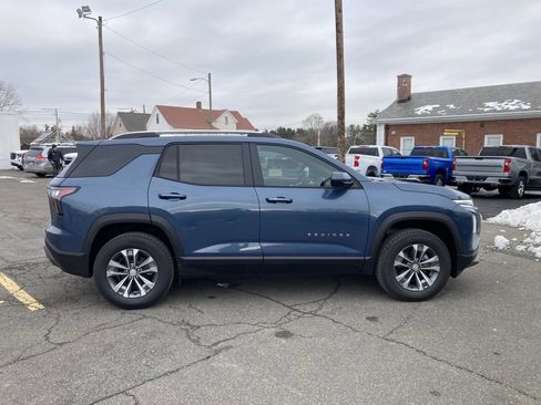 New 2026 Chevrolet Equinox LT image 8