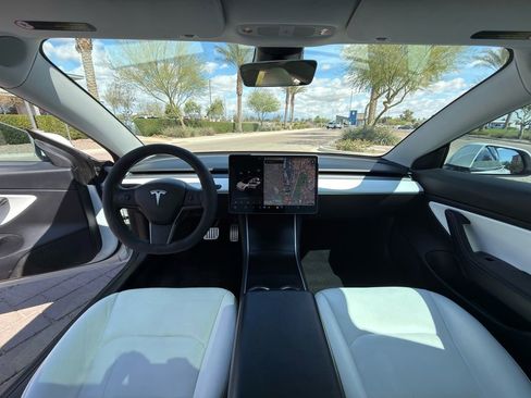 Used 2020 Tesla Model 3 Performance image 13
