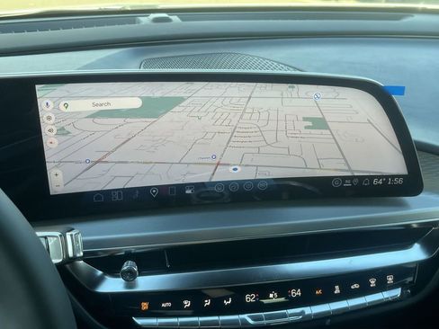 Used 2026 Cadillac Lyriq Premium Luxury image 6