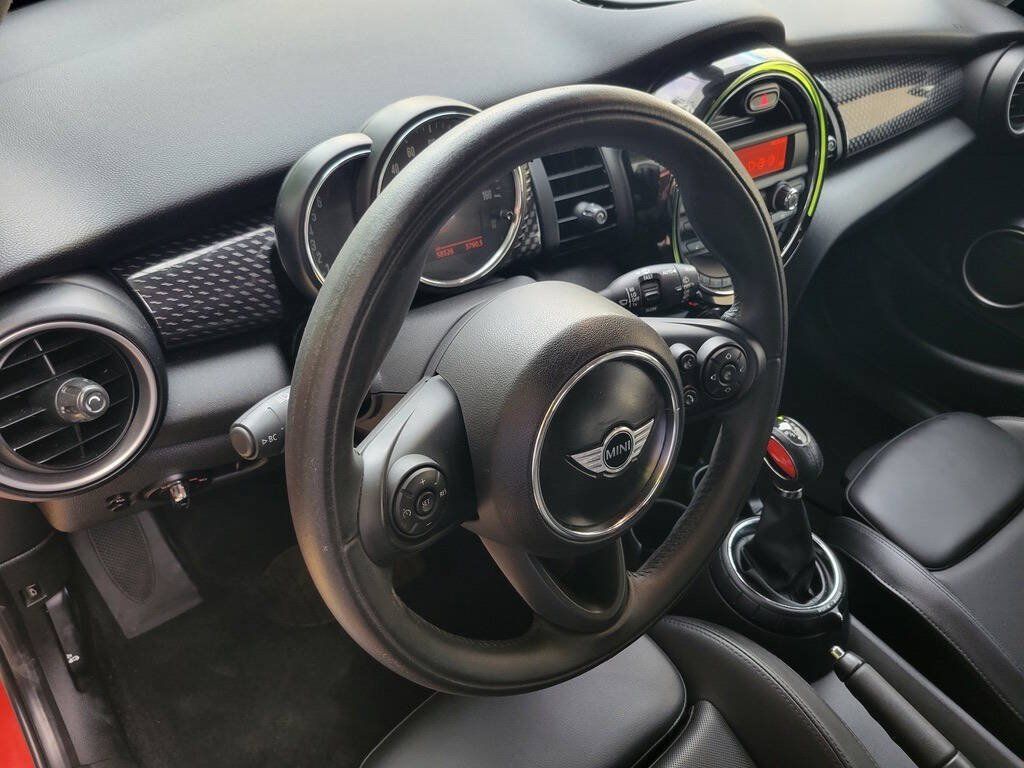 Used 2015 MINI Cooper S FWD image 31