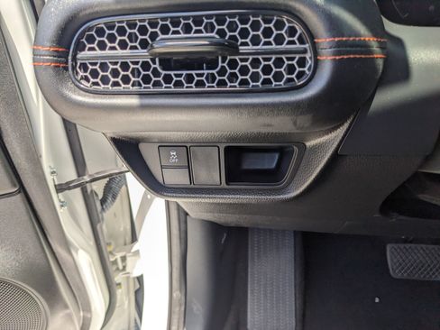 Used 2024 Honda HR-V Sport image 31