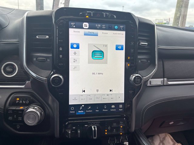 Used 2022 RAM 1500 Limited AWD/4WD image 12