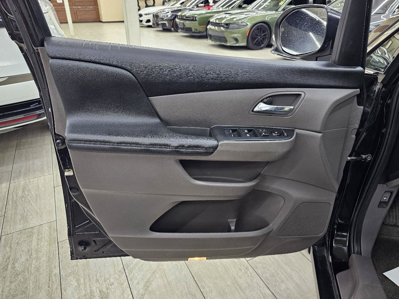 Used 2015 Honda Odyssey EX-L image 37