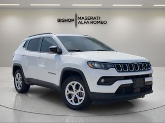 Used 2024 Jeep Compass Latitude AWD/4WD video 1
