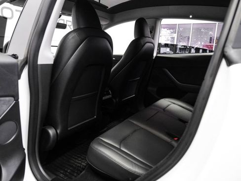 Used 2023 Tesla Model Y Long Range image 42