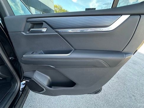 New 2026 GMC Acadia Elevation w/ Elevation Premium Package FWD image 24