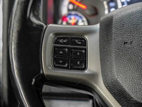 Used 2018 RAM 2500 Laramie w/ Convenience Group image 17