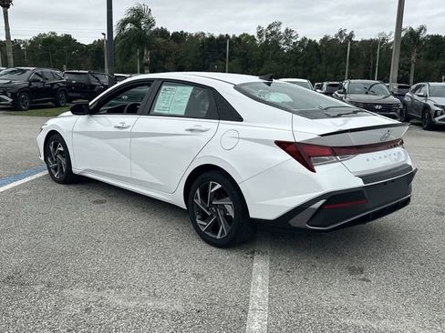 Certified 2025 Hyundai Elantra Sport image 9