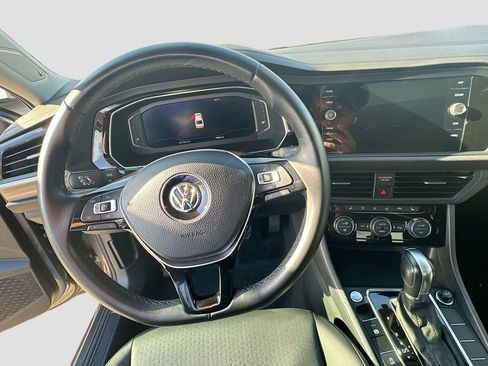 Used 2019 Volkswagen Jetta SEL image 11