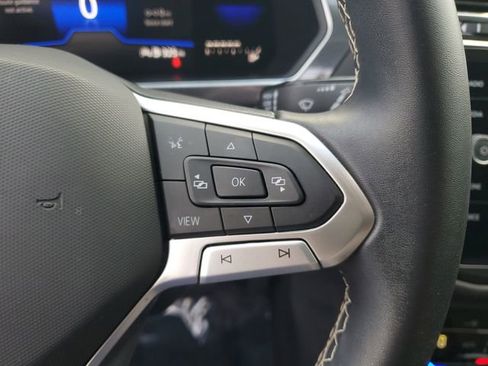 Certified 2023 Volkswagen Tiguan SE image 20