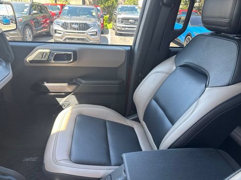 Used 2024 Ford Bronco Wildtrak AWD/4WD image 12