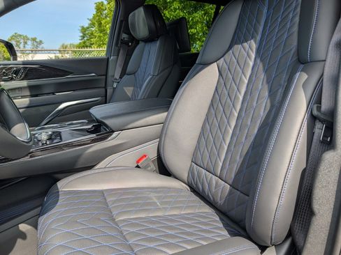 New 2026 Cadillac Escalade IQ Sport 1 w/ LPO, Floor Liner Package AWD/4WD image 27