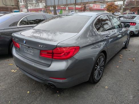 Used 2019 BMW 530i xDrive w/ Convenience Package image 4
