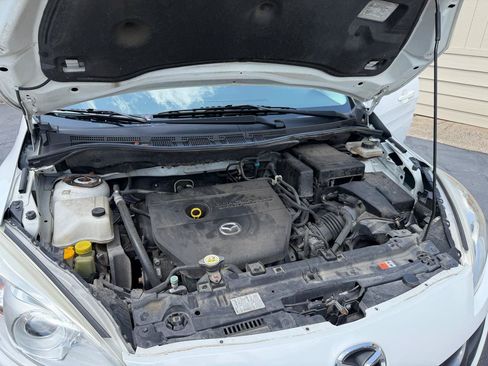 Used 2014 MAZDA MAZDA5 Grand Touring FWD image 22