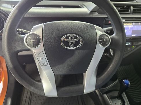 Used 2015 Toyota Prius C One FWD image 16