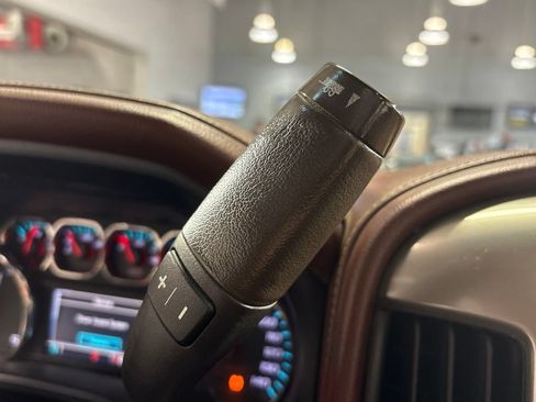 Used 2016 Chevrolet Silverado 2500 High Country w/ Duramax Plus Package AWD/4WD image 24
