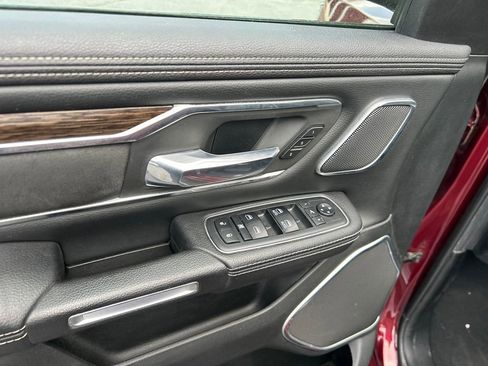 Used 2019 RAM 1500 Laramie AWD/4WD image 17
