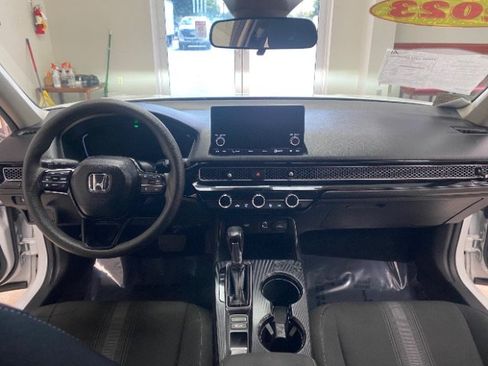 Used 2023 Honda Civic LX image 18
