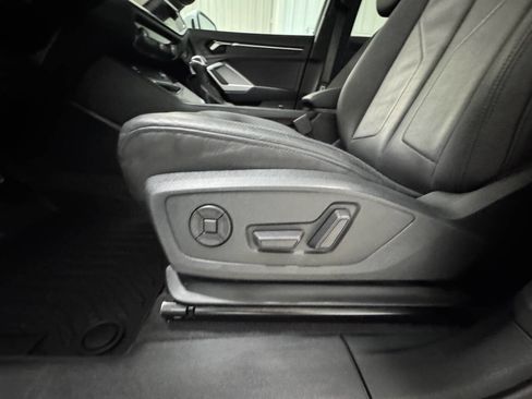 Used 2023 Audi Q3 2.0T Premium image 29