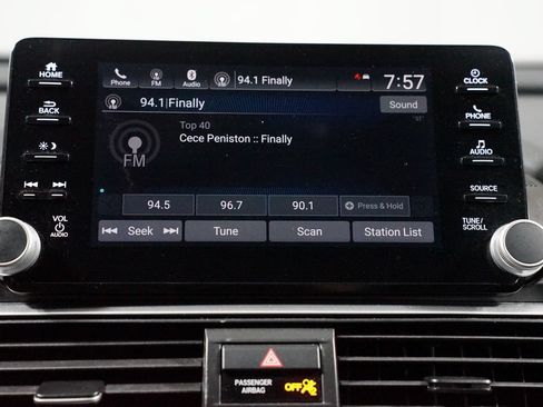 Used 2018 Honda Accord Sport image 18