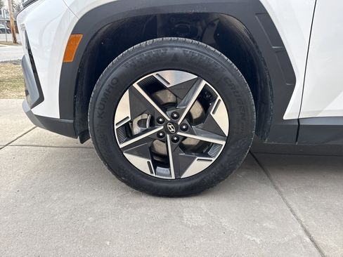 Certified 2025 Hyundai Tucson SEL image 11