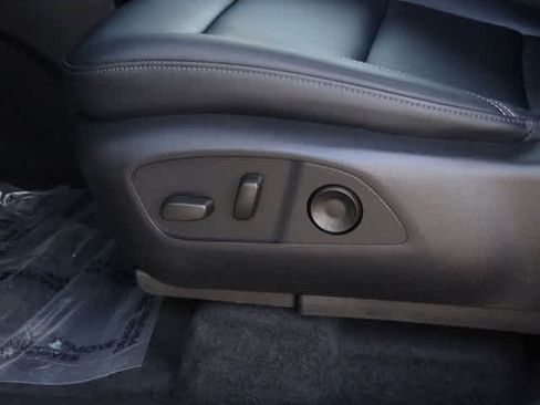 Used 2024 GMC Acadia Elevation w/ Black Edition image 17