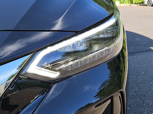 Certified 2023 Nissan Sentra SR w/ SR Premium Package FWD image 9