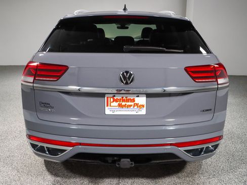Used 2023 Volkswagen Atlas Cross Sport SEL Premium R-Line AWD/4WD image 8
