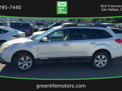Used 2012 Subaru Outback 2.5i Premium w/ All-Weather Pkg image 3