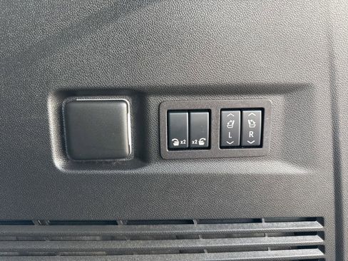 Used 2024 GMC Yukon Denali w/ Max Trailering Package image 35