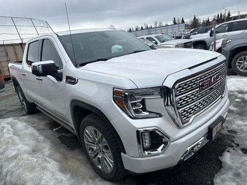 Certified 2022 GMC Sierra 1500 Denali w/ Denali Reserve Package AWD/4WD image 2
