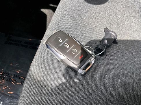 Used 2022 RAM 1500 Big Horn AWD/4WD image 14