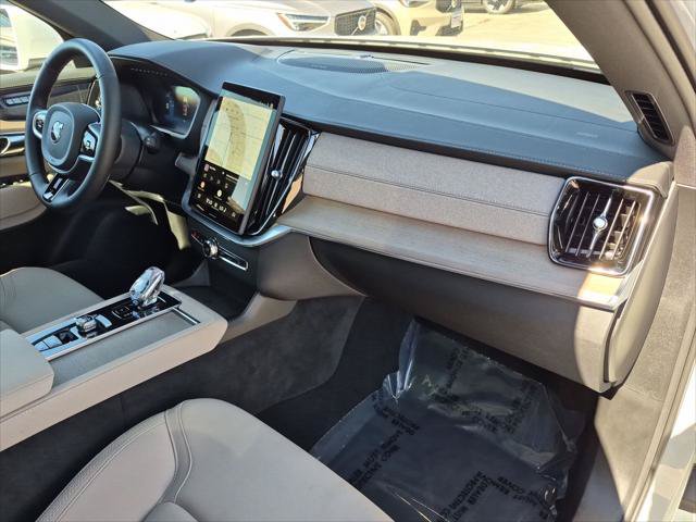 Certified 2026 Volvo XC90 B6 Plus AWD/4WD image 26