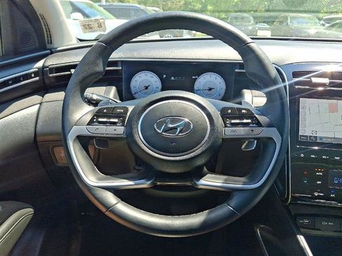 Certified 2022 Hyundai Tucson Limited w/ Cargo Package AWD/4WD image 16
