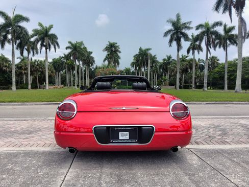 Used 2002 Ford Thunderbird RWD image 16