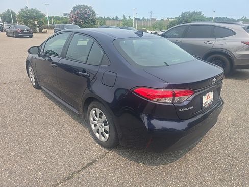 Used 2023 Toyota Corolla LE FWD image 7