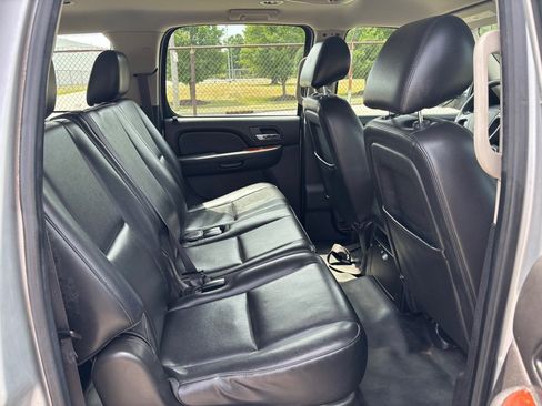 Used 2013 GMC Yukon XL 4WD image 12