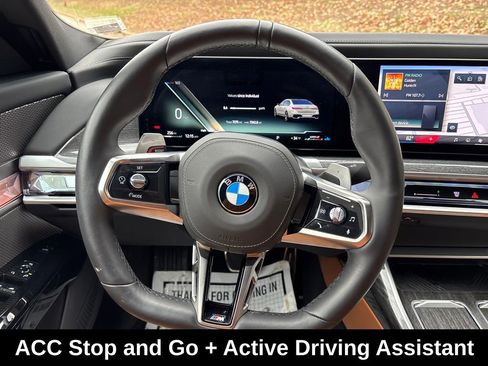 Used 2025 BMW 740i xDrive image 18