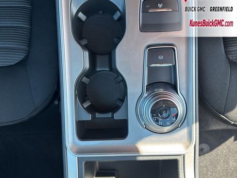 Used 2024 Ford Edge SEL image 33